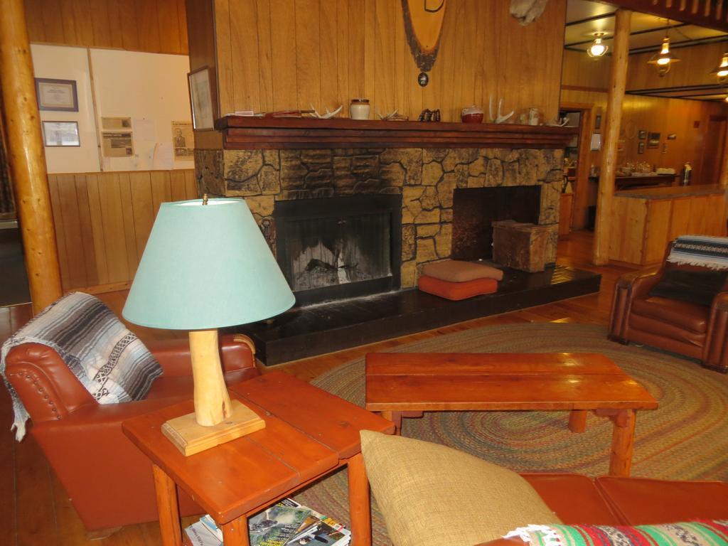 Black Cat Guest Ranch Brule Mines Exterior foto